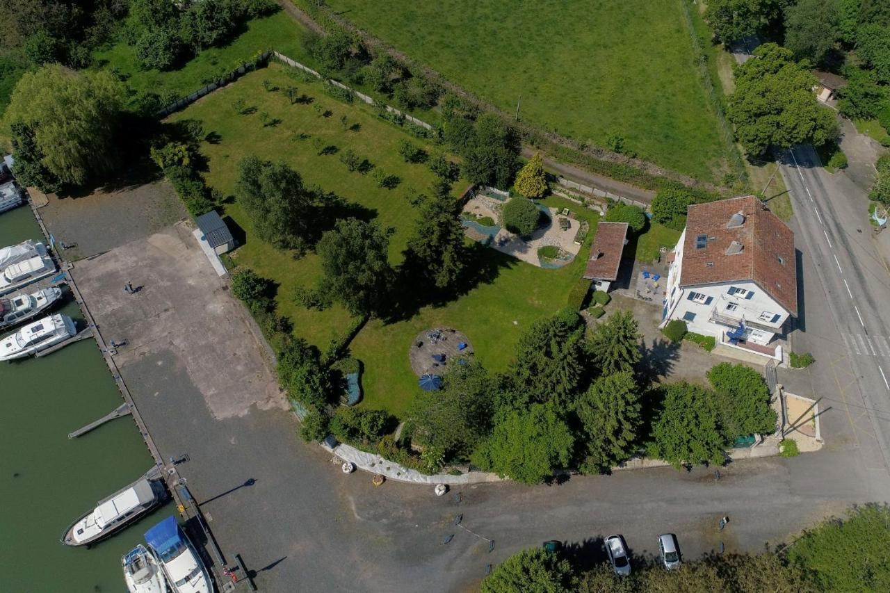 Domaine Du Port Sainte Marie Villa Maizieres-les-Vic Dış mekan fotoğraf